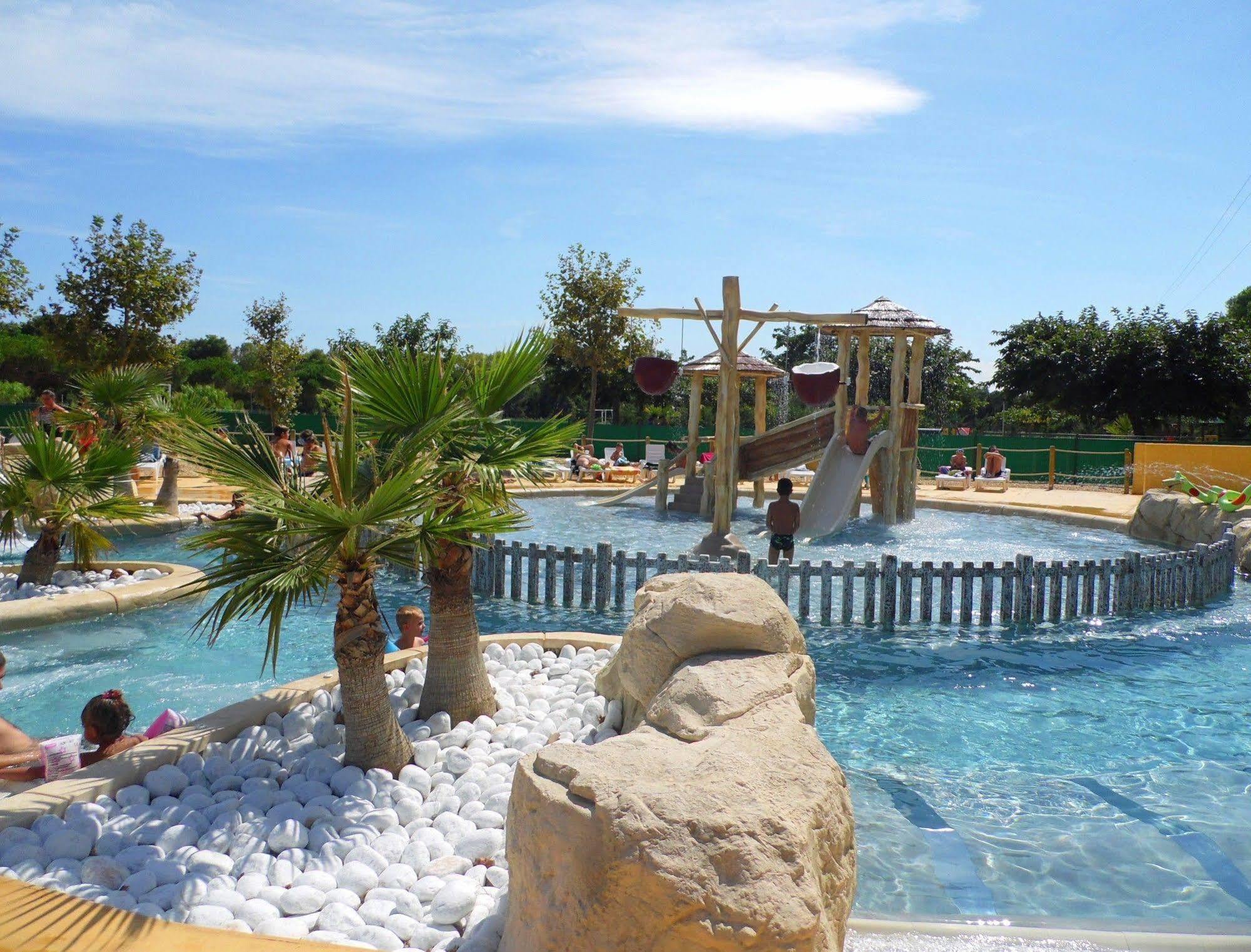 Camping Le Sainte Marie Екстериор снимка