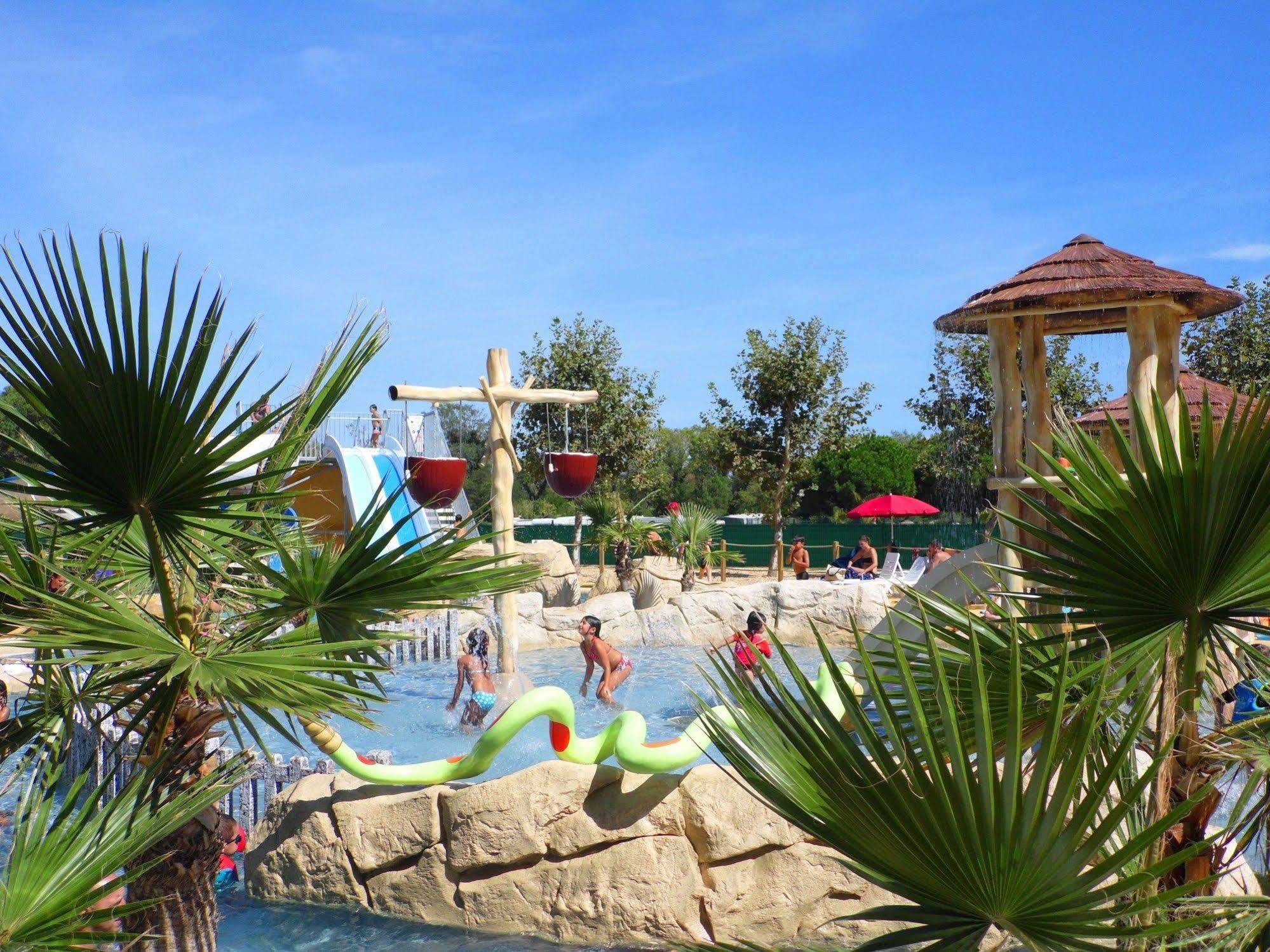 Camping Le Sainte Marie Екстериор снимка